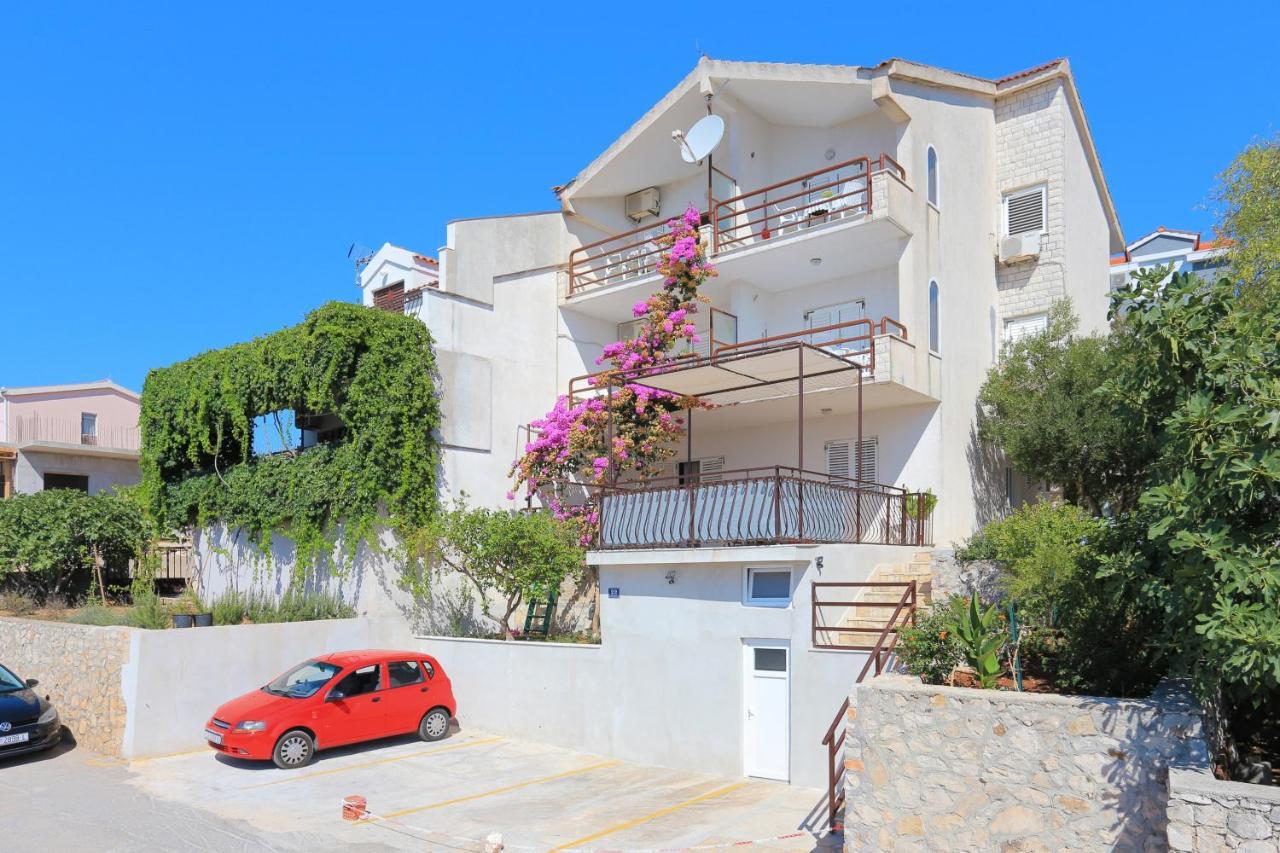 Apartments By The Sea Rastici, Ciovo - 11723 Trogir Buitenkant foto