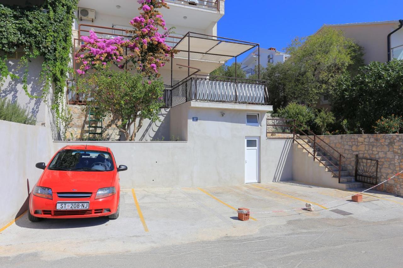 Apartments By The Sea Rastici, Ciovo - 11723 Trogir Buitenkant foto